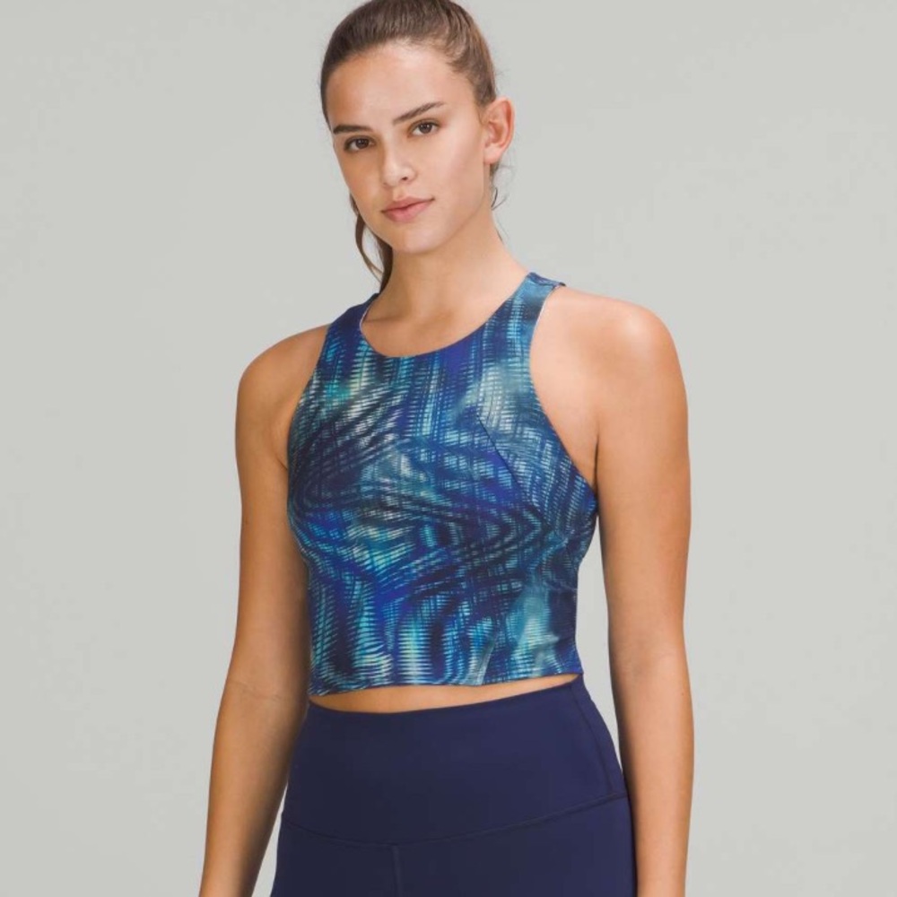 Lululemon Invigorate Training Tank Top Shapeshifter Flux Blue Multi